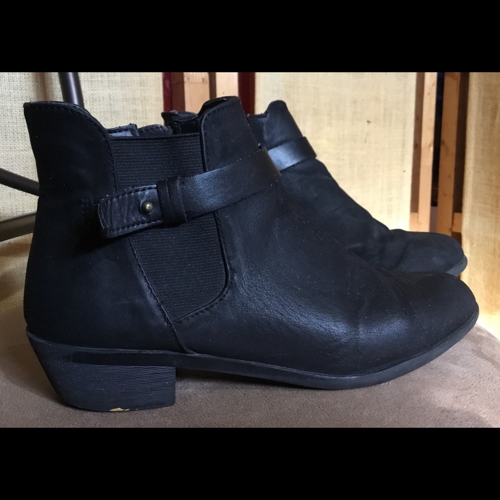 Merona size 8.5 black ankle boots